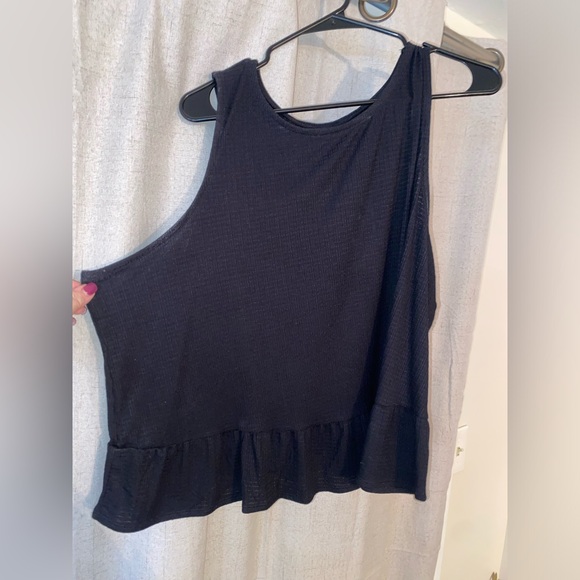 Cropped peplum tank top - Picture 1 of 2
